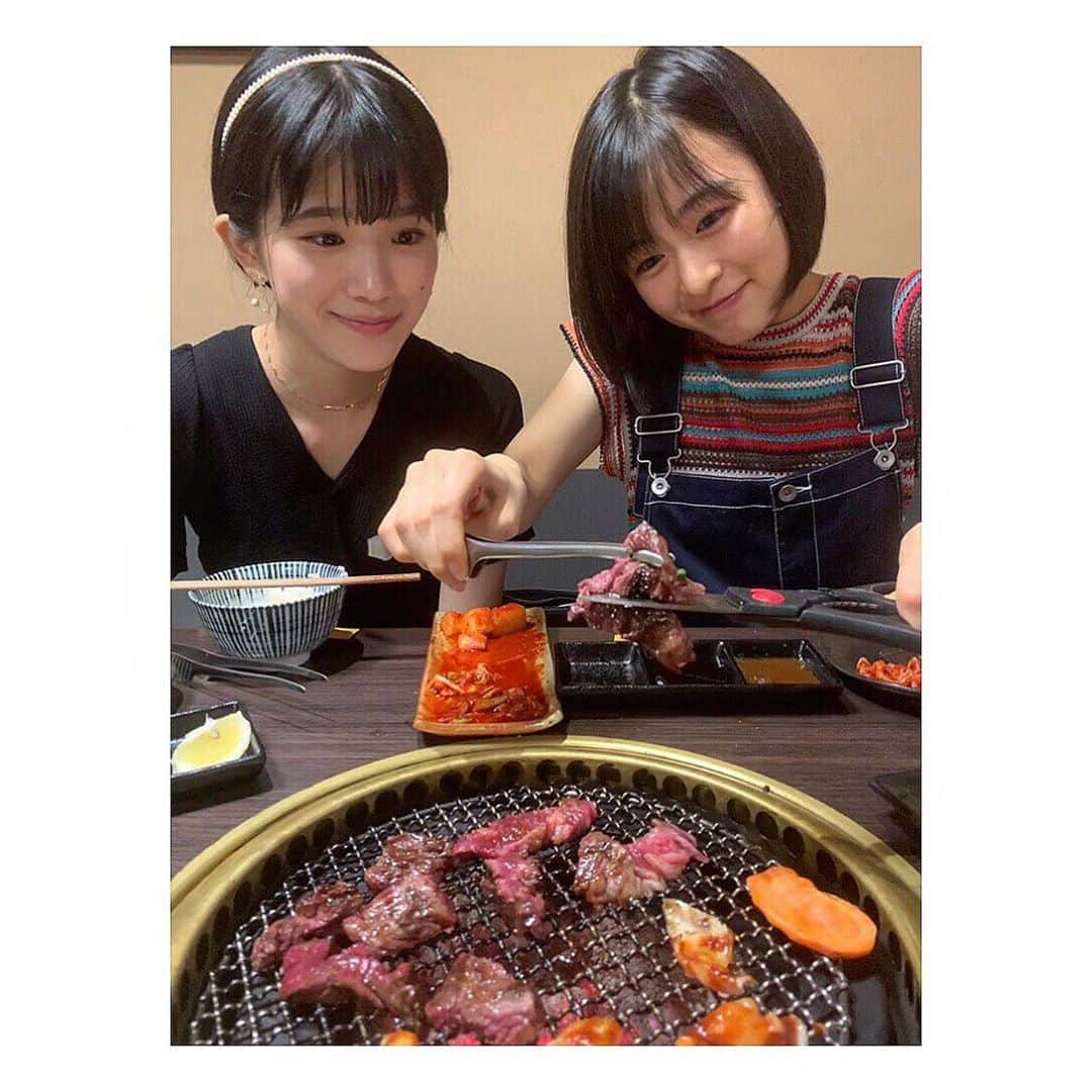 若林薫さんのインスタグラム写真 - (若林薫Instagram)「ONIKU☺︎﻿ ﻿ 手さばきどちゃくそかっこよかったっす！﻿ #🍖🍖🍖 #森七菜 による オフショット 笑わせてくるから #若林薫 の爆笑顔 #あー楽しかった ﻿」8月13日 22時16分 - ___ai7.___