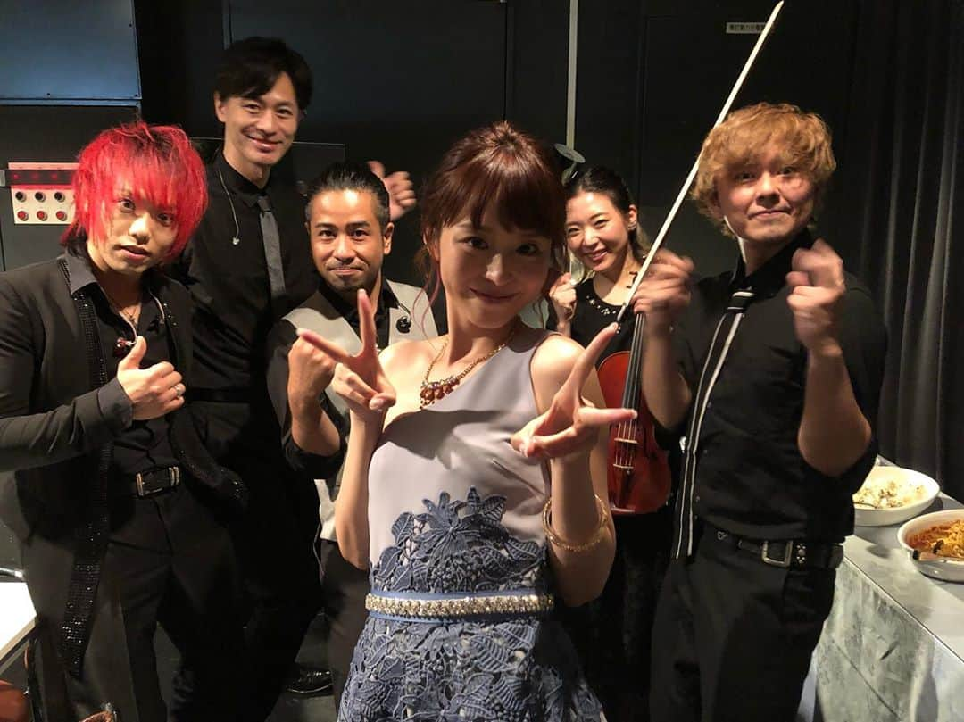 平野綾さんのインスタグラム写真 - (平野綾Instagram)「AYA HIRANO﻿ 1st Musical Concert 2019﻿ 〜Starry✴︎Night〜﻿ ﻿ billboard Osaka﻿ ﻿ ﻿ 2日で4公演やって、音がどんどん深みを増しています！﻿ みんな本気で楽しんでくれているから心底幸せです。﻿ ﻿ LIVEが久しぶりでこの数年自分のチームで動くことがなかったので、﻿ 改めて有り難いし大切にしていきたいと思います。﻿ ﻿ ﻿ 次がラストの名古屋Blue Note‼︎﻿ 生まれ故郷の名古屋も皆さんに楽しんでいただけますように✨﻿ ﻿ まだまだチケットありますので、ご検討中の方は是非！﻿ ﻿ ﻿ ﻿ #ayahirano1stmusicalconcert2019starrynight #starrynight﻿ #ayahirano #平野綾」8月13日 22時32分 - a_ya.hirano