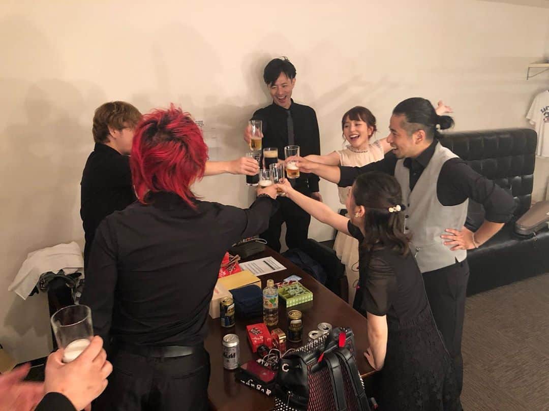 平野綾さんのインスタグラム写真 - (平野綾Instagram)「AYA HIRANO﻿ 1st Musical Concert 2019﻿ 〜Starry✴︎Night〜﻿ ﻿ billboard Osaka﻿ ﻿ ﻿ 2日で4公演やって、音がどんどん深みを増しています！﻿ みんな本気で楽しんでくれているから心底幸せです。﻿ ﻿ LIVEが久しぶりでこの数年自分のチームで動くことがなかったので、﻿ 改めて有り難いし大切にしていきたいと思います。﻿ ﻿ ﻿ 次がラストの名古屋Blue Note‼︎﻿ 生まれ故郷の名古屋も皆さんに楽しんでいただけますように✨﻿ ﻿ まだまだチケットありますので、ご検討中の方は是非！﻿ ﻿ ﻿ ﻿ #ayahirano1stmusicalconcert2019starrynight #starrynight﻿ #ayahirano #平野綾」8月13日 22時32分 - a_ya.hirano