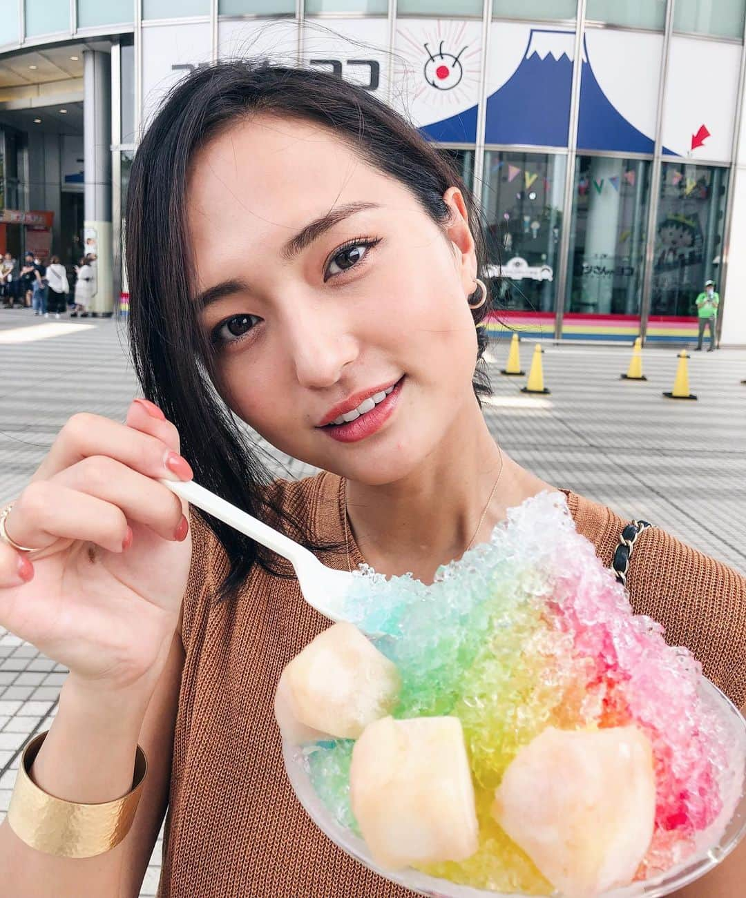 山賀琴子さんのインスタグラム写真 - (山賀琴子Instagram)「youtube﻿ VLOG更新したのでチェックしてみてね☺️🍧﻿ ようこそ!! ワンガン夏祭り THE ODAIBA 2019 -﻿ 行ってきたよ！﻿ ﻿ #ワンガン夏祭り　#TheOdaiba2019」8月13日 22時41分 - kotokoyamaga