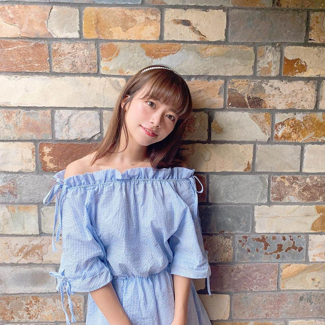 牧野桃美さんのインスタグラム写真 - (牧野桃美Instagram)「. . 久々に、ガーリー感強めなお洋服👗💕 (なんでカメラ目線じゃないの、カメラ目線のつもりだったのに、、笑) . #ももこーで 🍑 ▫️Onepice / @andrere___ . . . . . . #andrere#アンドリリ#韓国ファッション #sサイズ#155cm #今日のコーデ#きょコ#code#お洒落さんと繋がりたい#코디#스타일링#패션스타그램#데일리#데일리룩#옷스타그램#女の子#cordinate#outfit#ootd#カチューシャ#ギンガムチェック#ワンピース」8月13日 22時47分 - momomi_makino