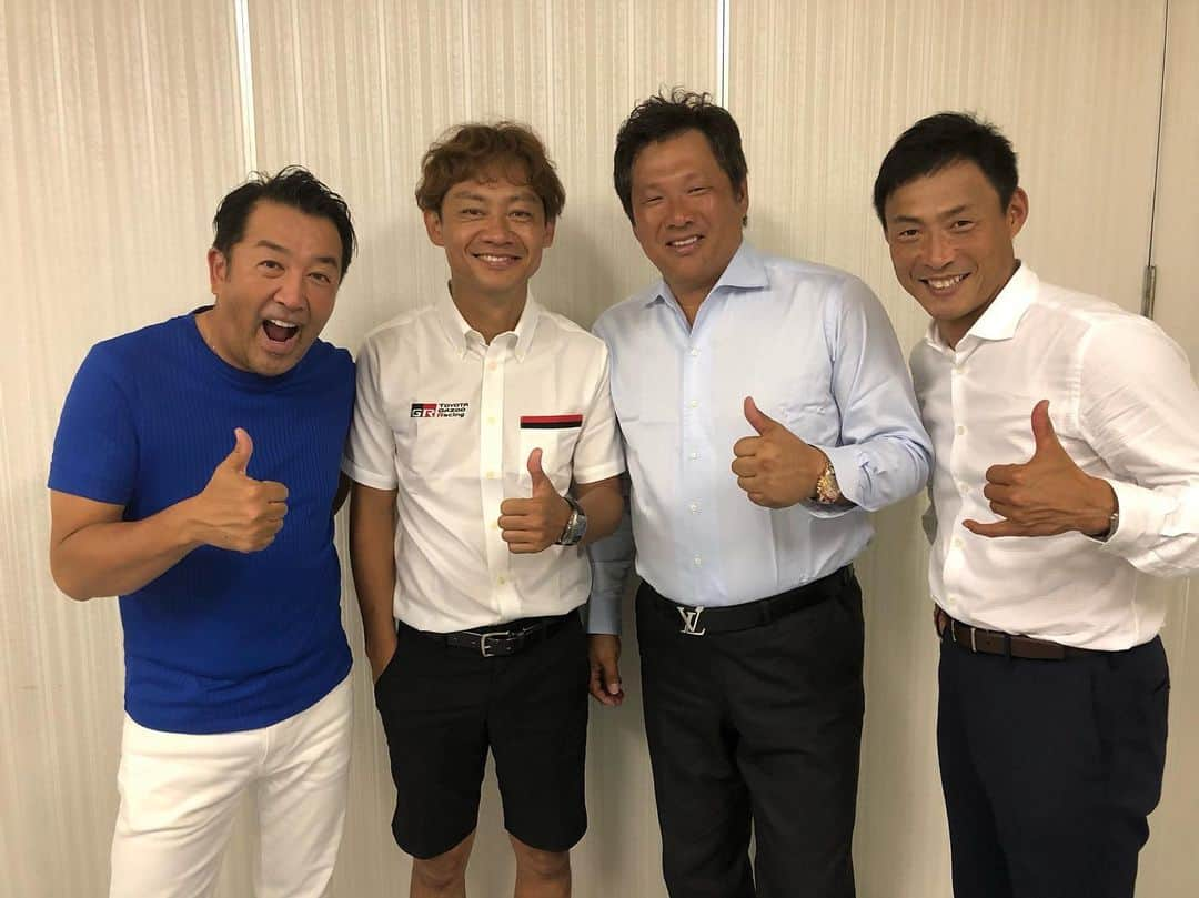 黒岩唯一さんのインスタグラム写真 - (黒岩唯一Instagram)「TOYOTA GAZOO RACING PARK 山崎武司さん 桧山進次郎さん 脇阪寿一さん 中嶋一貴さん(写っていませんが) 野球ファンの方に、モータースの魅力。 また、野球もモータースポーツも同じチームプレイなど、トークイベントで盛り上げました！！ 愛知県豊田市では、38.9度と、今年最高の気温で、ナゴヤドームも体感的には40度超えの中、汗かきながら、頑張りました！！ 夏の良い思い出です👍  #桧山進次郎  #山崎武司  #脇阪寿一  #中嶋一貴  #黒岩唯一  #toyotagazooracing」8月14日 9時05分 - tadakazukuroiwa