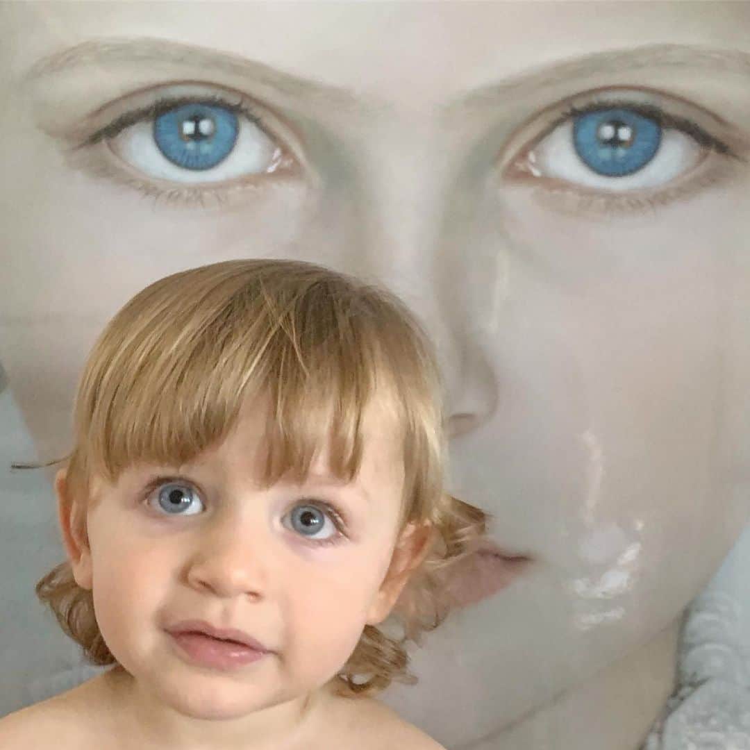 のインスタグラム：「Lindeza da tia de coração 💙 @paodemelgrazigrazi」
