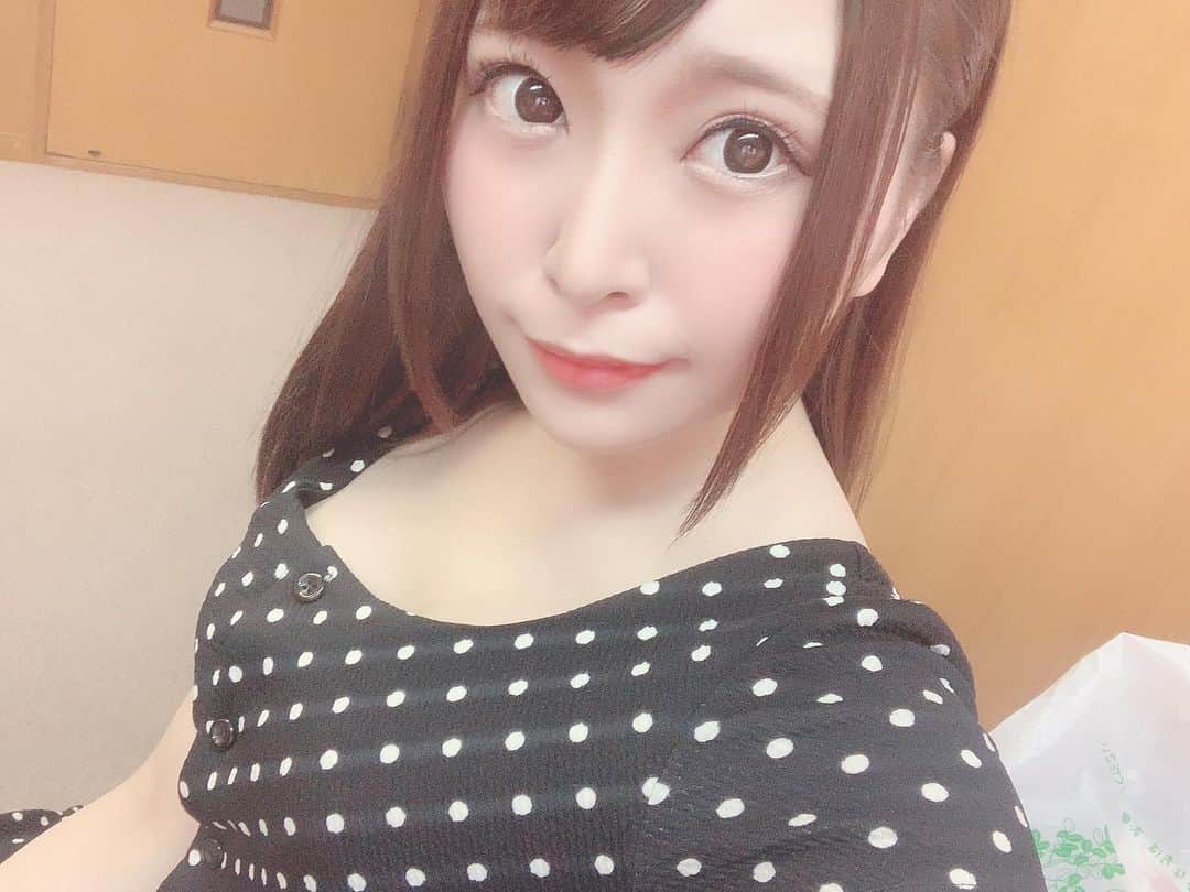 加藤ももかのインスタグラム：「本日は韓国のVシネマ現場2日目です👼🏻🌤💓 今日も楽しい1日にしようね⸜❤︎⸝‍ 오늘은 한국의 V 시네마 현장 2 일째입니다 👼🏻🌤💓 오늘도 즐거운 하루하자 네요 ⸜❤︎⸝」