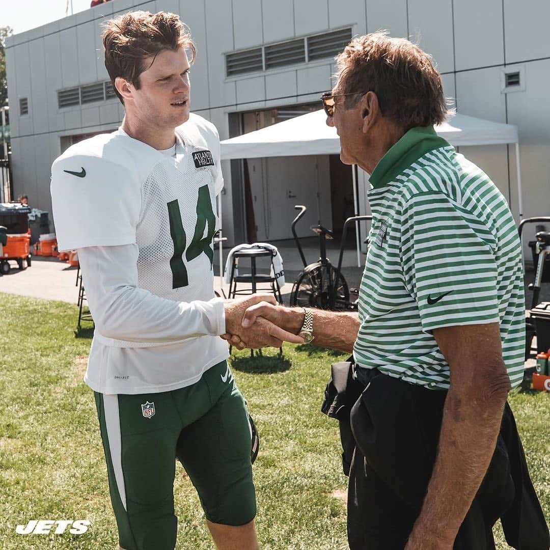 NFLさんのインスタグラム写真 - (NFLInstagram)「Broadway Joe + Darnold. ✈️ (via @nyjets)」8月14日 0時49分 - nfl