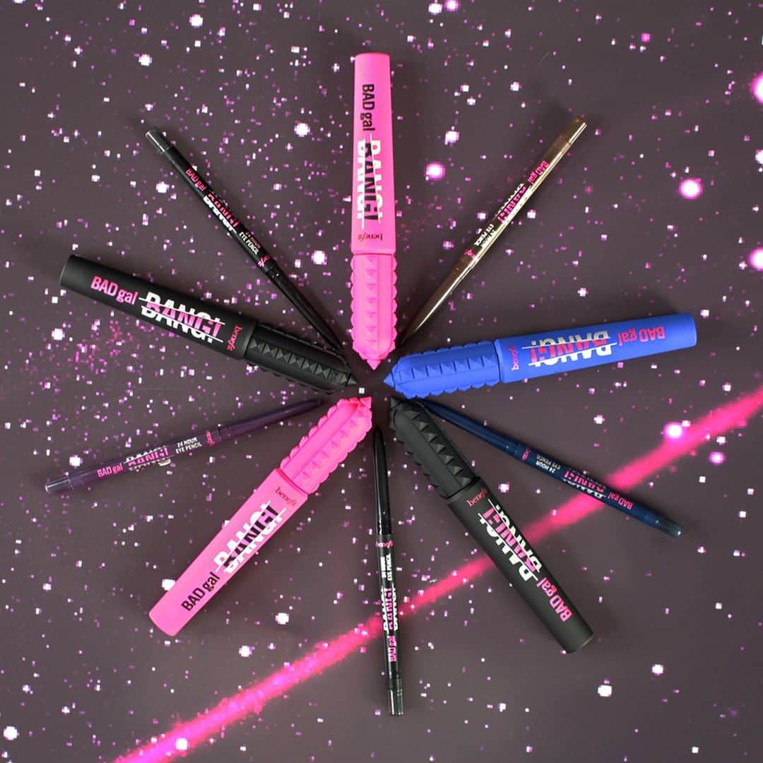 Benefit Cosmetics UKさんのインスタグラム写真 - (Benefit Cosmetics UKInstagram)「*competition closed* 🚀 COMPETITION TIME 🚀 Win every mascara and eyeliner in the #BADgalBANG range. All you have to do is:  1. Like this pic  2. Tag a BAD-ass babe in the comments below  Competition closes at 15.08.19 at midnight, goodluck gorgeous, T&Cs in bio! #benefit #beauty #outofthisworld #BADgalBang . . . 📷 Image Description: All products in the BADgal BANG! range in a circle on a black galaxy background」8月14日 1時01分 - benefitcosmeticsuk