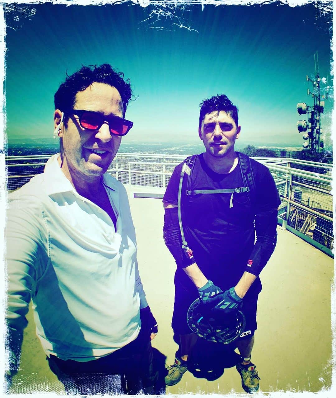 のインスタグラム：「Up in the beautiful #santamonicamountains mountain biking w/the wonderful @rgaiphone who gives my "Willy" a run for his money w/his "Biff" in our rockin' production of #DeathOfSalesman @ruskingroupthtr」