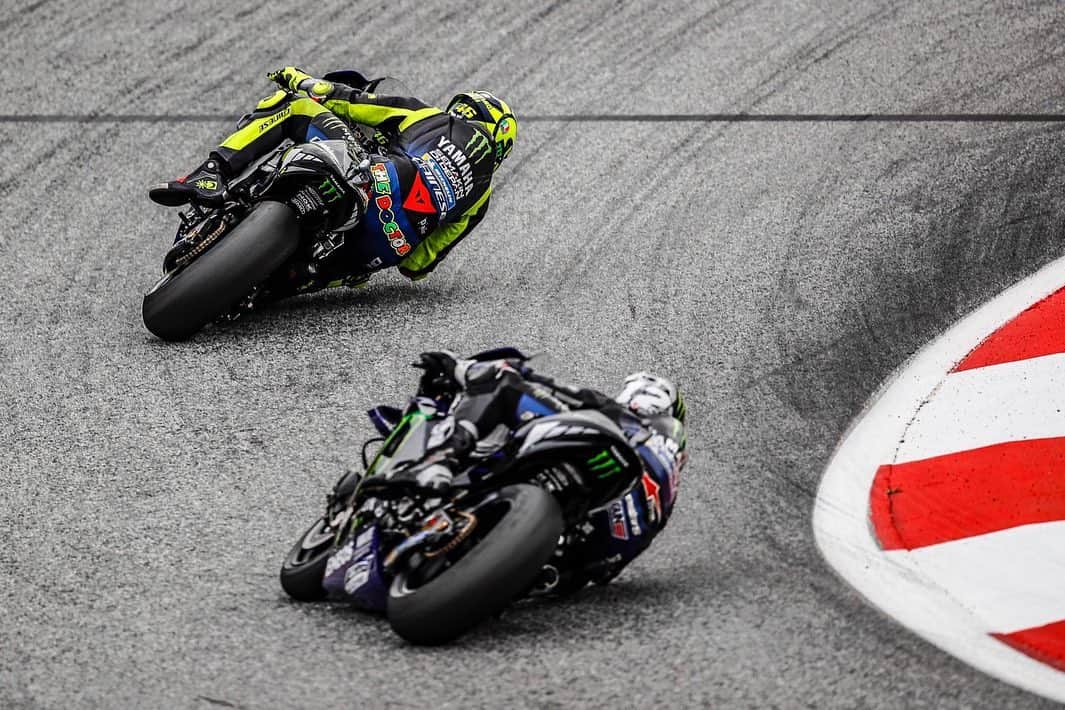 バレンティーノ・ロッシさんのインスタグラム写真 - (バレンティーノ・ロッシInstagram)「Red Bull Ring,Austria  Sunday,MotoGP Race 📸 @gigisoldano @falex79 @jesusrobledo」8月14日 1時16分 - valeyellow46