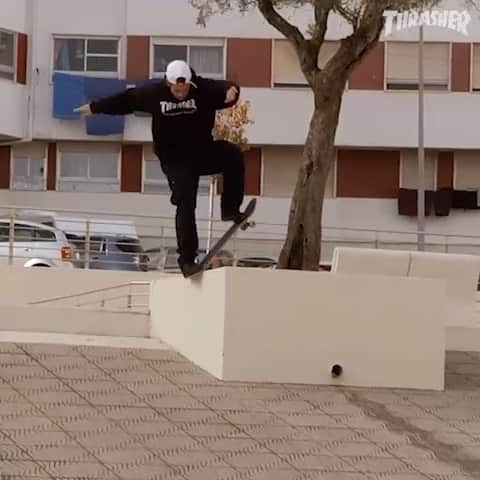 スラッシャーのインスタグラム：「🇨🇭 @bobaj’s ‘Five Thousand’ video is LIVE on ThrasherMagazine.com 📡」