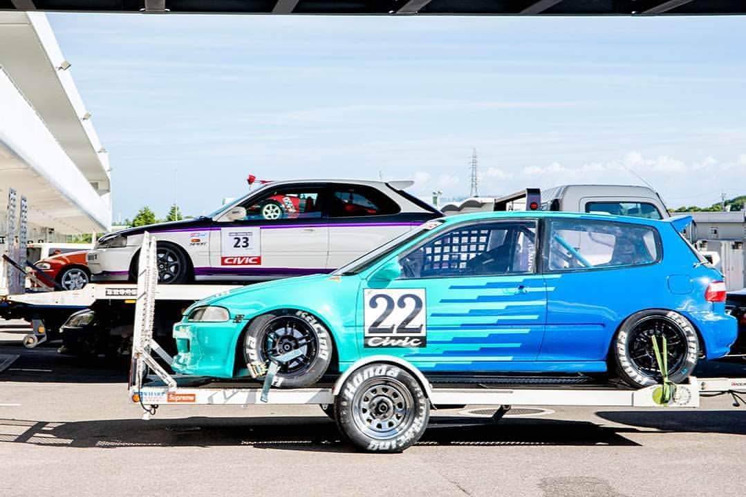 mistbahnさんのインスタグラム写真 - (mistbahnInstagram)「_ WHARP RACING ACROSS Honda EG6 CIVIC and REAL Honda EK9 CIVIC _ owner(blue EG6): @carmakeacross owner(white EK9): @horuchi0416 photo: @mistbahn _ _ JP) 2019年8月5日 鈴鹿フルコース(鈴鹿サーキット国際レーシングコース)、ゼロファイターさん主催「HONDA VTEC ONE MAKE RACE Rd.3」。 _ _ #hondavteconemakerace #zerofighterautocustom #suzukacircuit #suzukainternationalcircuit #鈴鹿サーキット #carmakeacross #wharpracing #realcompany #リアルカンパニー #real #honda #civic #hondacivic #ホンダシビック #シビック #ctr #eg6 #egcivic #ek9 #ek #ekcivic #hondacivicsir #osakajdm #kanjo #kanjostyle #kanjoracer #kanjozoku #timeattack #timeattackjapan #hondasontrack」8月14日 2時07分 - mistbahn