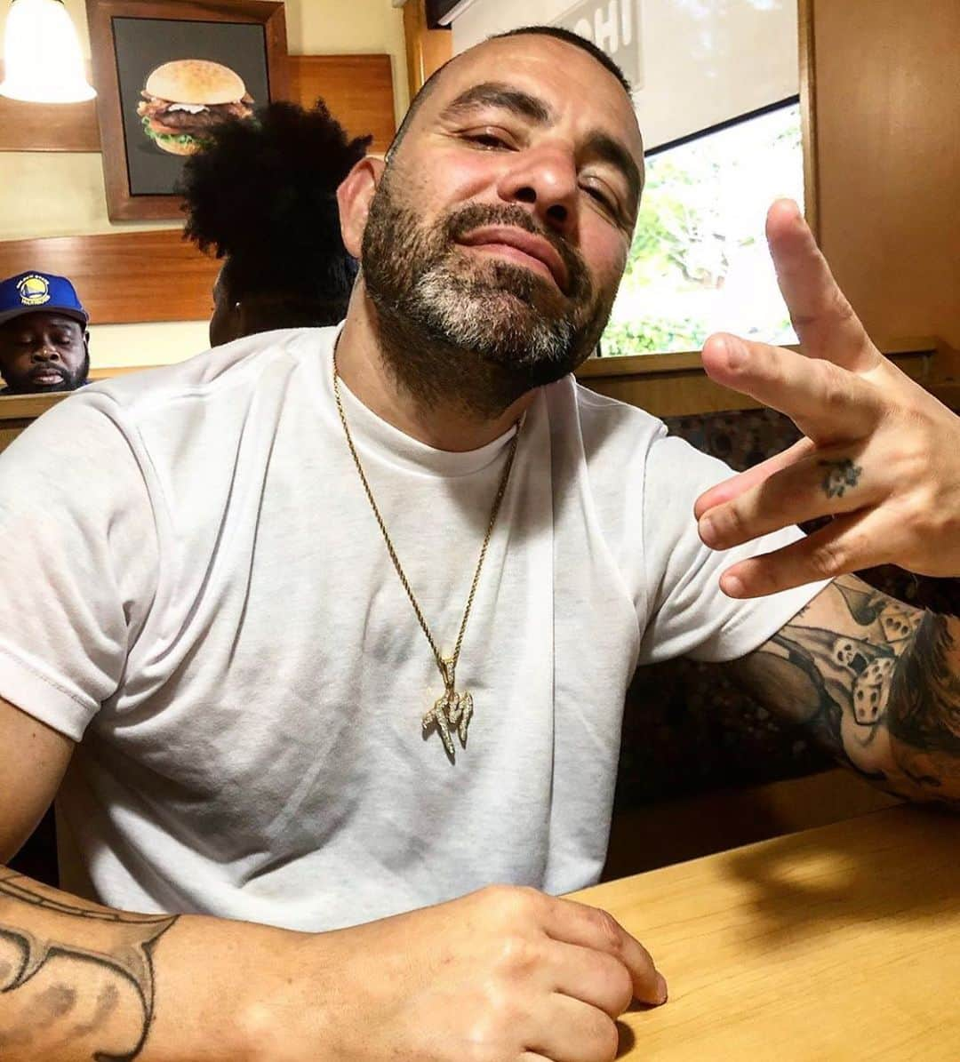 ファット・ジョーさんのインスタグラム写真 - (ファット・ジョーInstagram)「Guess who’s back!!! The GodBody, Eddie da Chin!! Welcome home i love you brotha ❤️🙏🏽 @surgets 4 life」8月14日 2時08分 - fatjoe