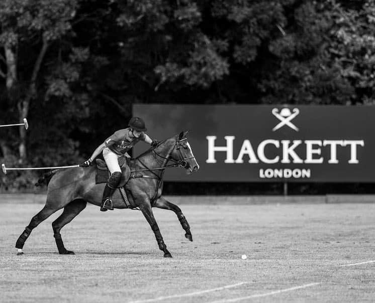 ハケットのインスタグラム：「#Throwback to @britisharmypolo bringing their A-game to the field at the Hackett Rundle Cup last month. ⁣🐎 Photograph by @samuelmchurchill ⁣  #Regram @britisharmypolo」
