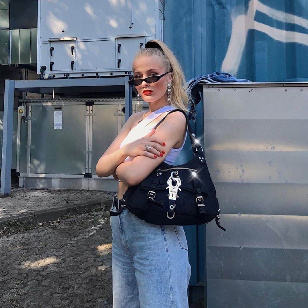 ジョージジーナ&ルーシーのインスタグラム：「Vintage Vibes with @elizaleva_ 🦋 Tag us in your pictures to be featured on our account ✨ • • • • • #georgeginalucy #berlin #summer #outfit #fashion #streetwear #streetfashion #streetstyle #pink #pastel #hypebae #hsstyle #highsnobiety #35mm #vsco #tumblr #tumblrgirl #pastelgrunge #grungegirl #simplefits #baesmentapproved #wiwt #sunglasses」