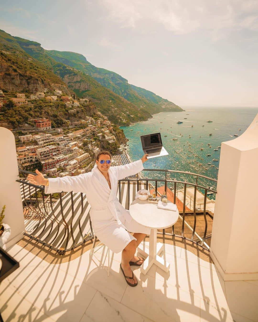 ティモシー・サイクスさんのインスタグラム写真 - (ティモシー・サイクスInstagram)「It’s been an incredible few days being back in my favorite town in the world, Positano, Italy at my favorite hotel @villafrancapositano which not only has amazing views and delicious Italian food, but also they literally have the fastest wifi of ANY hotel or villa that I’ve ever been to in Italy so I’m alternating between climbing up hundreds of steps at a time in this magical town while also working away daily with a truly #nodaysoff attitude, finding all the best stocks thanks to @stockstotrade and giving live 2-hour weekly trading and Q&A webinars to my Trading Challenge students (click the link in my bio to apply, but be ready to study your ass off, true education is a marathon, NOT a sprint aka lazy people and I DO NOT GET ALONG)! I’m also very proud to announce my charity @karmagawa is donating $10,000 to @world_animal_protection in honor of #worldelephantday yesterday as sadly these majestic animals are being killed/enslaved at incredible rates like at no other time in history so we must do EVERYTHING possible to save them from extinction which they’re sadly set for in the next decade or so at the current rate if nothing is done. This $10k donation is just the start as we are planning some ambitious projects to truly help to #savetheelephants so stay tuned as big things have small beginnings…I know I’m throwing a lot of information together in this post, but welcome to my life, I’m an insane multitasker and I wouldn’t have it any other way as we only have one life so it’s our duty to live the absolute best and most interesting life possible and to also help the planet before it’s too late in a few years! #ilovemyjob #workfromanywhere #laptoplifestyle #jewswithviews」8月14日 3時32分 - timothysykes