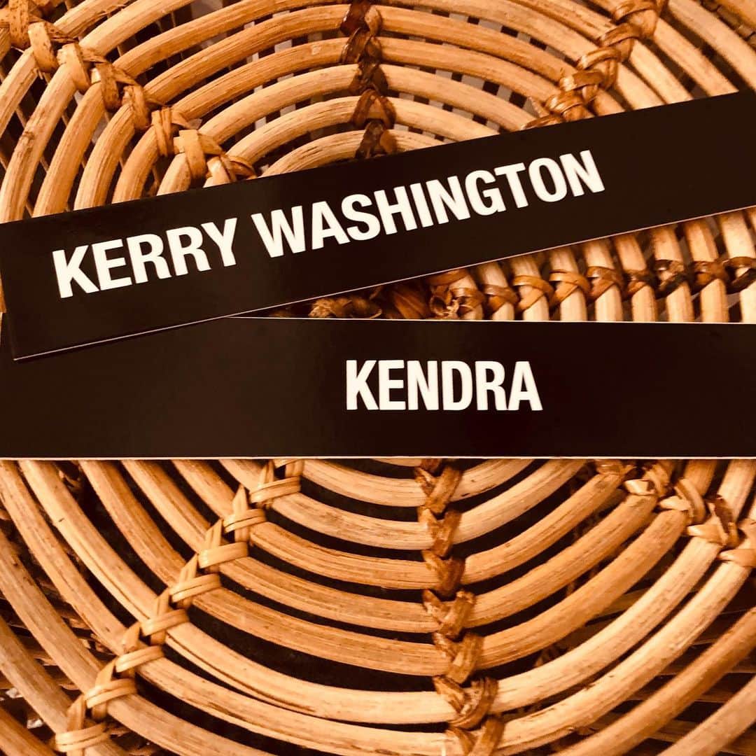 ケリー・ワシントンさんのインスタグラム写真 - (ケリー・ワシントンInstagram)「The hardest challenge I’ve ever faced as an artist was playing Kendra in @americansonplay. Now I can’t wait for Kendra and I to be part of the @strongblacklead movement at @netflix 🙌🏽 ❤️ NOVEMBER 1, 2019!!!!!!!!!!!!!!! (PS: I STOLE THIS SIGNAGE FROM OUR BROADWAY THEATER!!!!🤣)」8月14日 4時16分 - kerrywashington