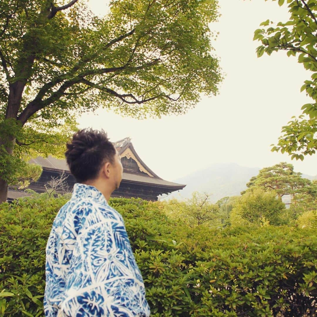 USAさんのインスタグラム写真 - (USAInstagram)「2019夏 長野びんずる祭り♪ 日本には数えきれないほどの祭りや踊りがある。 世界中、日本中のビートでオドル旅はまだまたつづく。 今回の人生と身体を使って世界の全てを踊り尽くしたい。 旅をつづけよう。 踊りつづけよう。 魂が喜ぶ方へ♪  #dancearth  #beattrip #neozipang  #長野#びんずる」8月14日 9時46分 - exileusa_danceearth