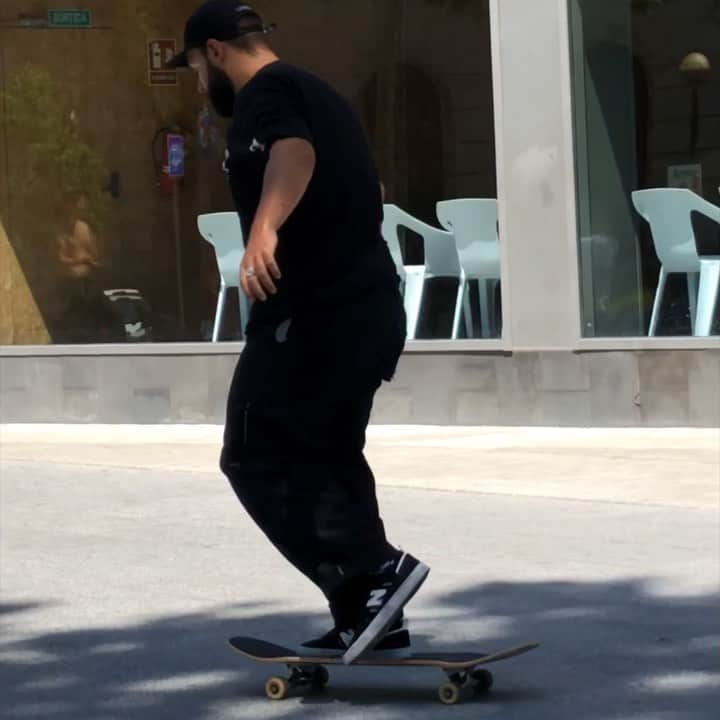 Jordi Gomezのインスタグラム：「🙏🏼🛹」