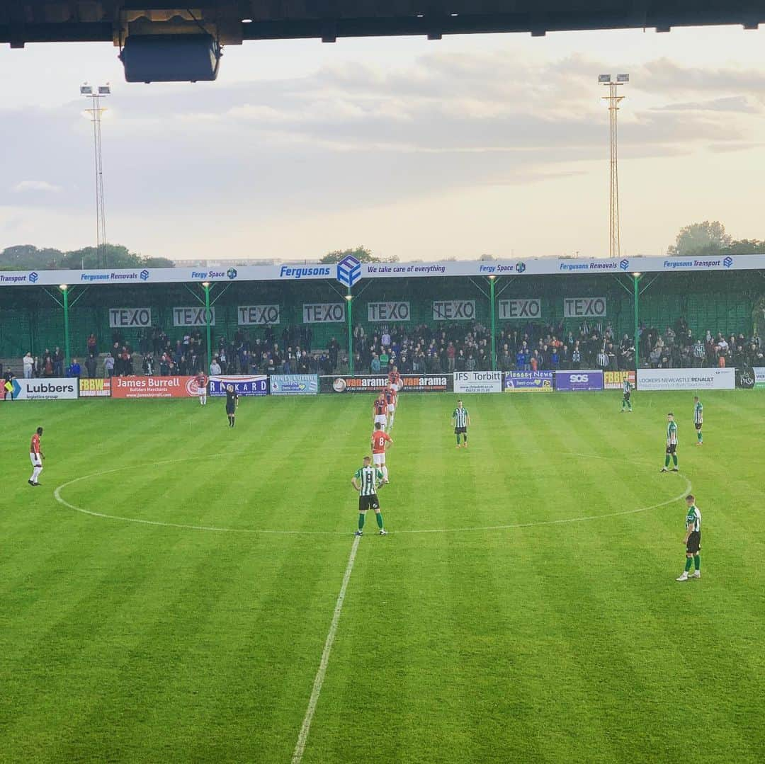 アンディ・キャロルさんのインスタグラム写真 - (アンディ・キャロルInstagram)「Tonight’s Football Clark vs Watson #BlythSpartans #YorkCity」8月14日 5時44分 - andytcarroll