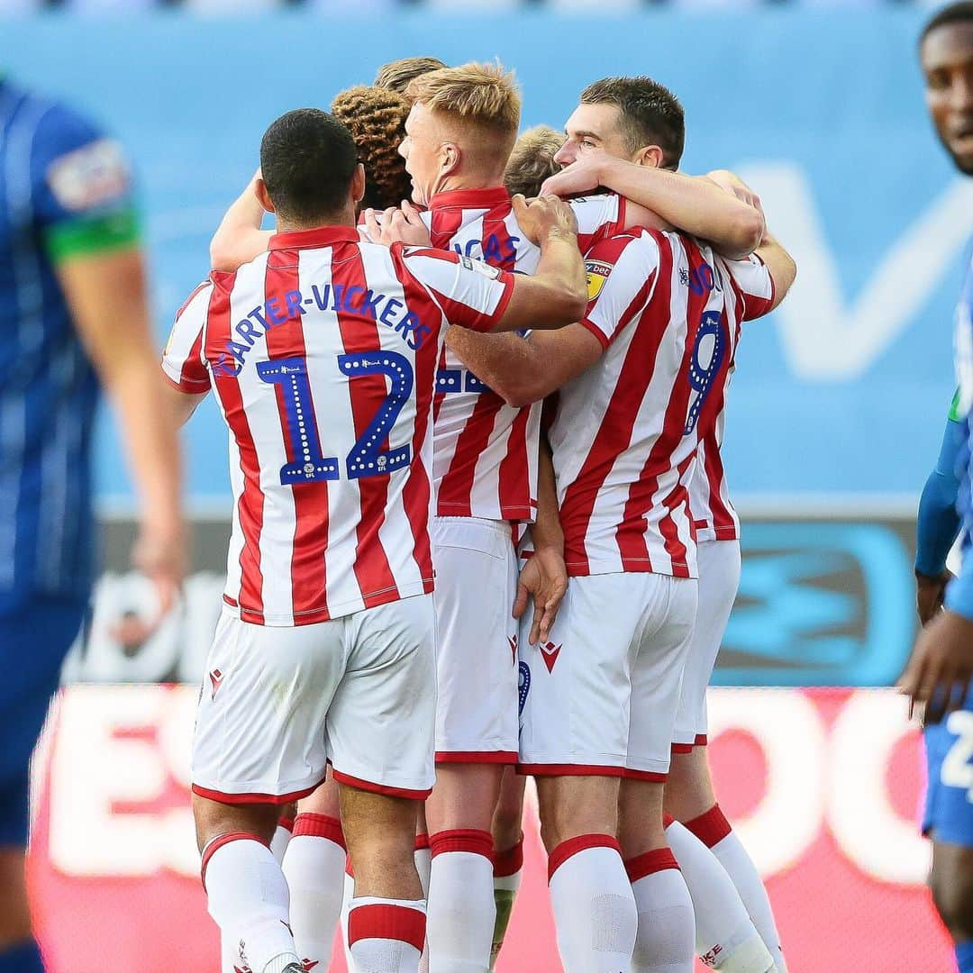 ストーク・シティFCさんのインスタグラム写真 - (ストーク・シティFCInstagram)「Stoke City progress to the second round of the @carabao_cup after a 1-0 victory against @laticsofficial with @leedsunited to follow for the Potters. #SCFC 🔴⚪️」8月14日 6時11分 - stokecity