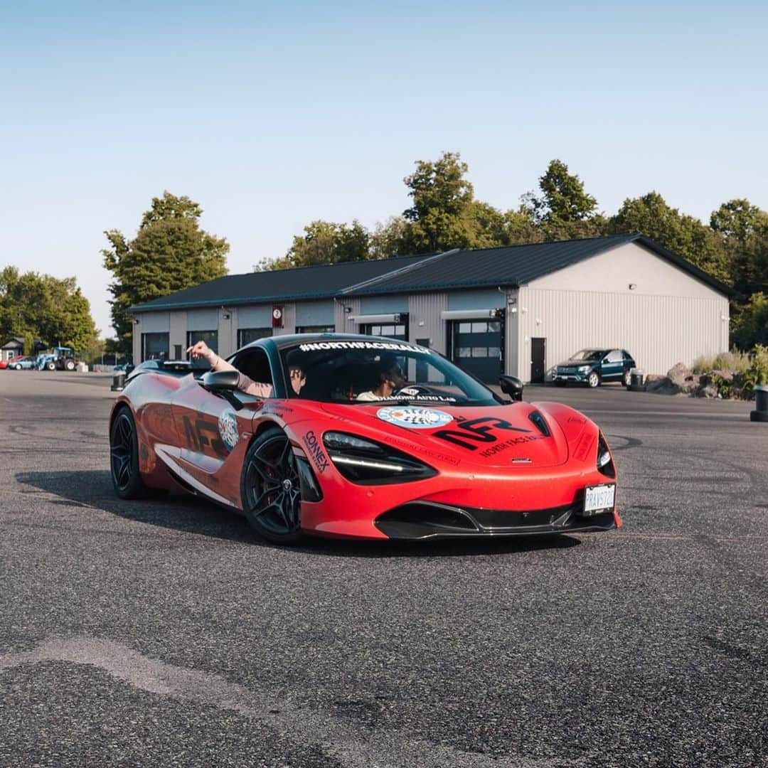CarsWithoutLimitsさんのインスタグラム写真 - (CarsWithoutLimitsInstagram)「Sweet McLaren 720s from @northfacerally 🎒 Owner @thedoucheoninsta  Photo @frozenfraim  #carswithoutlimits #mclaren #720s #red #northfacerally」8月14日 6時15分 - carswithoutlimits