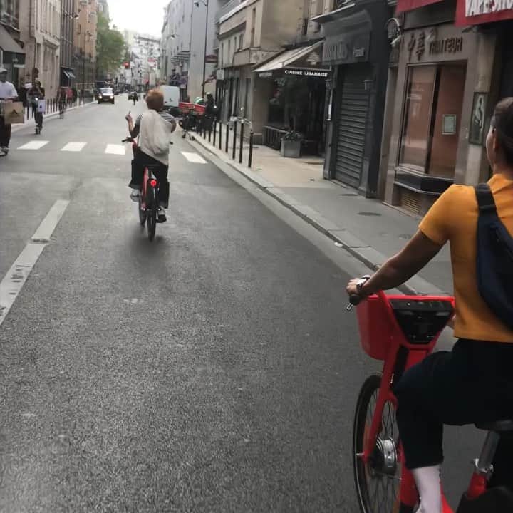スラッシャーのインスタグラム：「🥖 Baguettes in France 🇫🇷」