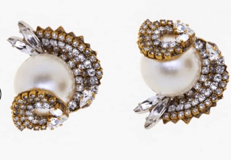 エリクソンビーモンさんのインスタグラム写真 - (エリクソンビーモンInstagram)「Pearls are a girls best friend :) @ericksonbeamon earrings  #eticksonbeamon」8月14日 6時48分 - ericksonbeamon