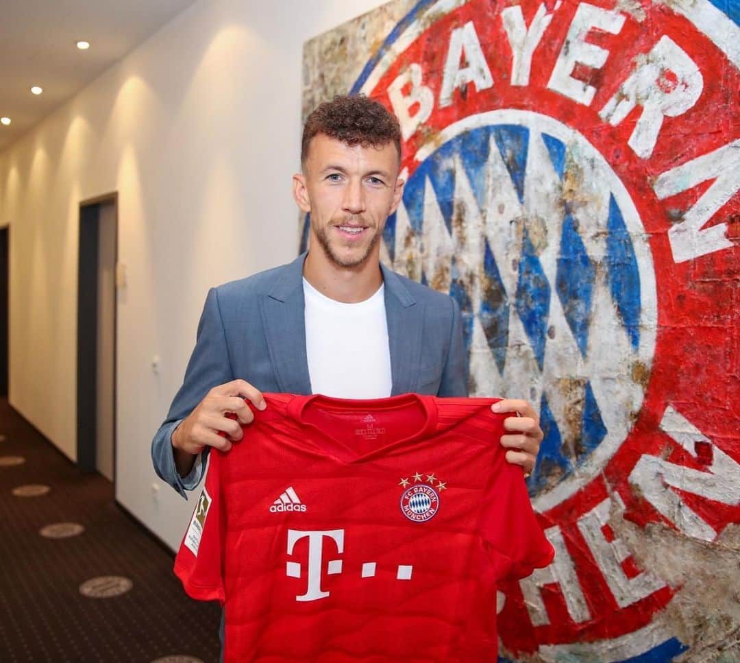 イヴァン・ペリシッチのインスタグラム：「FC Bayern München: the name of the club says it all. ⁣ ⁣ Fully aware of the greatness of what I can proudly say is my new club, of its history and faithful supporters, I thank you for your warm welcome. ⁣ ⁣ ⁣ #FCBayernMunich #14」