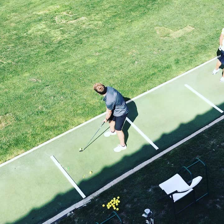 ヴォーン・チピアーのインスタグラム：「Never thought I’d start to enjoy this game, but here I am!  #thankstotrey #queretaro #mexico #truetempershafts #bigceleb」