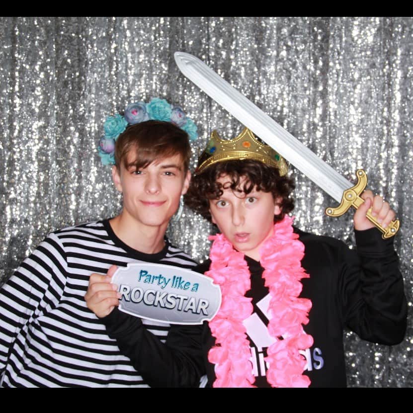 オーガスト・マトゥーロのインスタグラム：「O H  E M  G E E  YOU’RE 20?!?!? 🤯 WHAT THE HECK?! HAPPY BIRTHDAY COREY! Go to my IG story to see my bday message. PS Party like a rock star!」