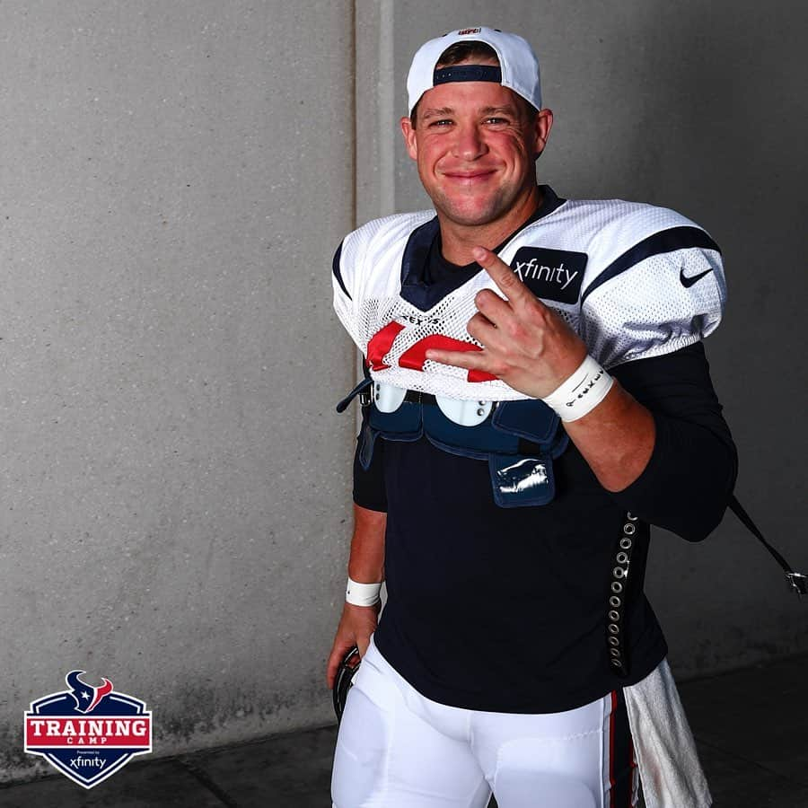 ヒューストン・テキサンズさんのインスタグラム写真 - (ヒューストン・テキサンズInstagram)「Off day mood! Joint practices with the Lions on deck. #TexansCamp」8月14日 7時22分 - houstontexans