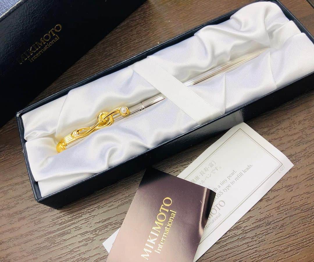 ブランド EXのインスタグラム：「ミキモト ボールペン お買取致しました！ . #杉並区 #高価買取 #高井戸 #浜田山 #井の頭線 #ブランドEX #営業中 #女性スタッフ在籍 #お気軽にどうぞ😊 #夏休み #片付け #整理して出てきた商品 #拝見させて下さい！ #出張買取も致します #貴金属 #切手 #金券」