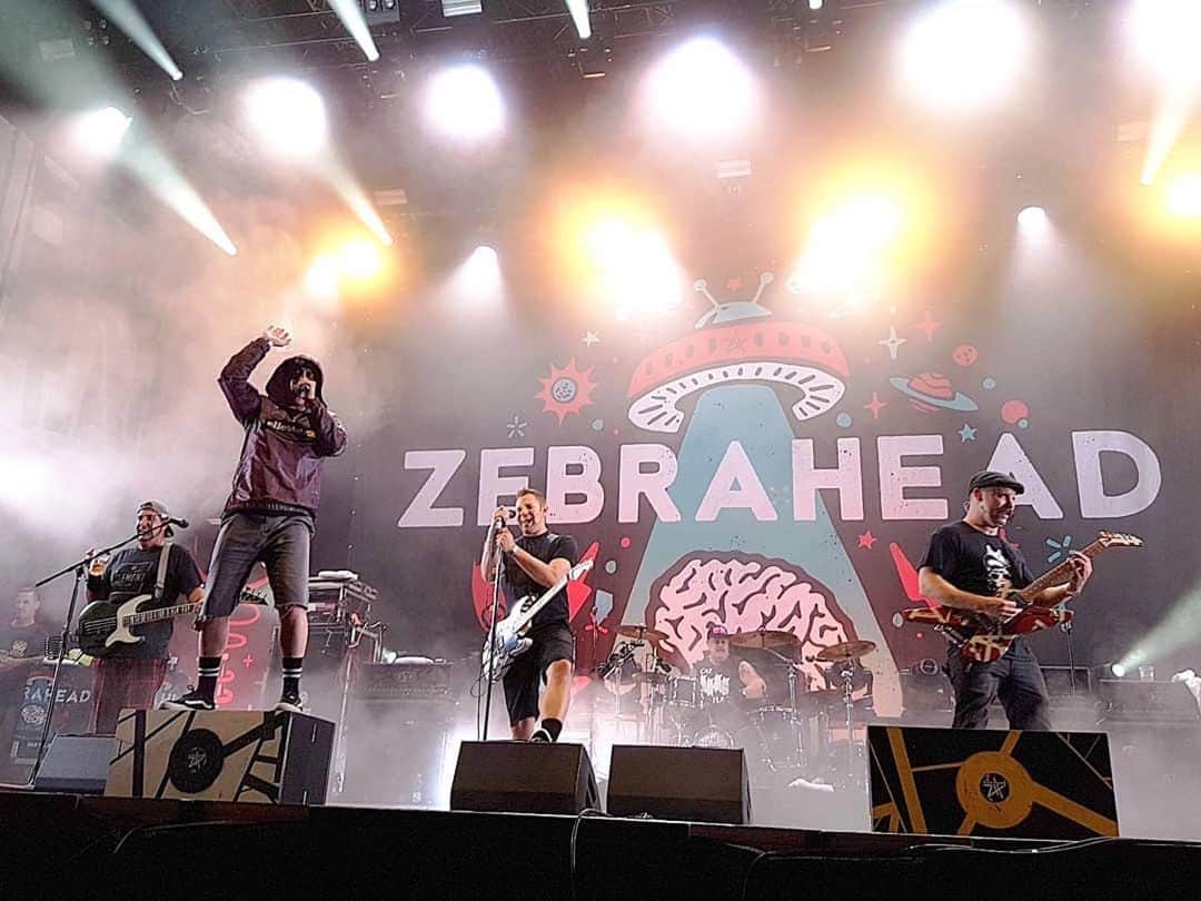 Zebraheadさんのインスタグラム写真 - (ZebraheadInstagram)「We fly to Japan today to play @summersonic_official !! We are in Osaka Friday, we have a signing 12:00-12:30, then we play 13:35-14:20. Saturday is Tokyo, we have a signing 13:00-13:30 , then we play 14:40-15:25!! See you soon!!! #Zebrahead #braininvaders #evhgear #deanmarkley #summersonic #japan 📷by @diana_mfzb」8月14日 17時52分 - zebraheadofficial