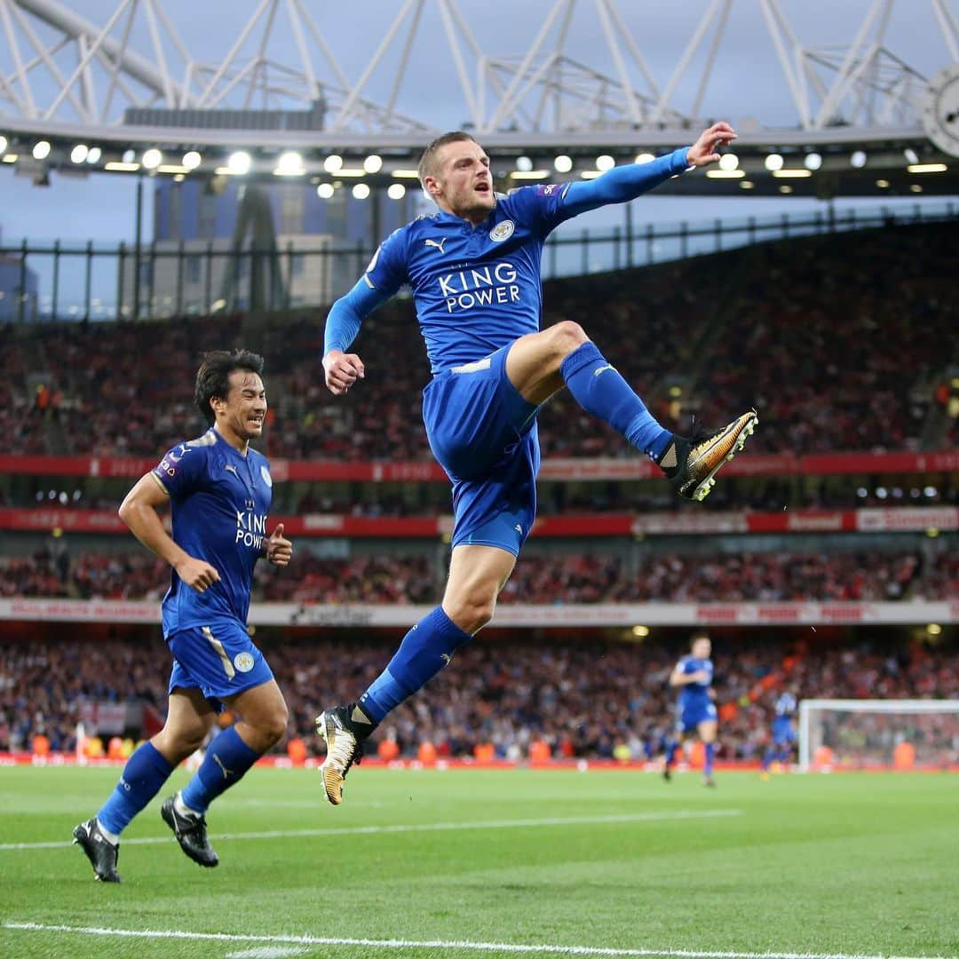 レスター・シティFCさんのインスタグラム写真 - (レスター・シティFCInstagram)「Jamie Vardy scored the first of his 106 Leicester City goals (so far!) #OnThisDay 7️⃣ years ago 🦊↔️」8月14日 18時36分 - lcfc