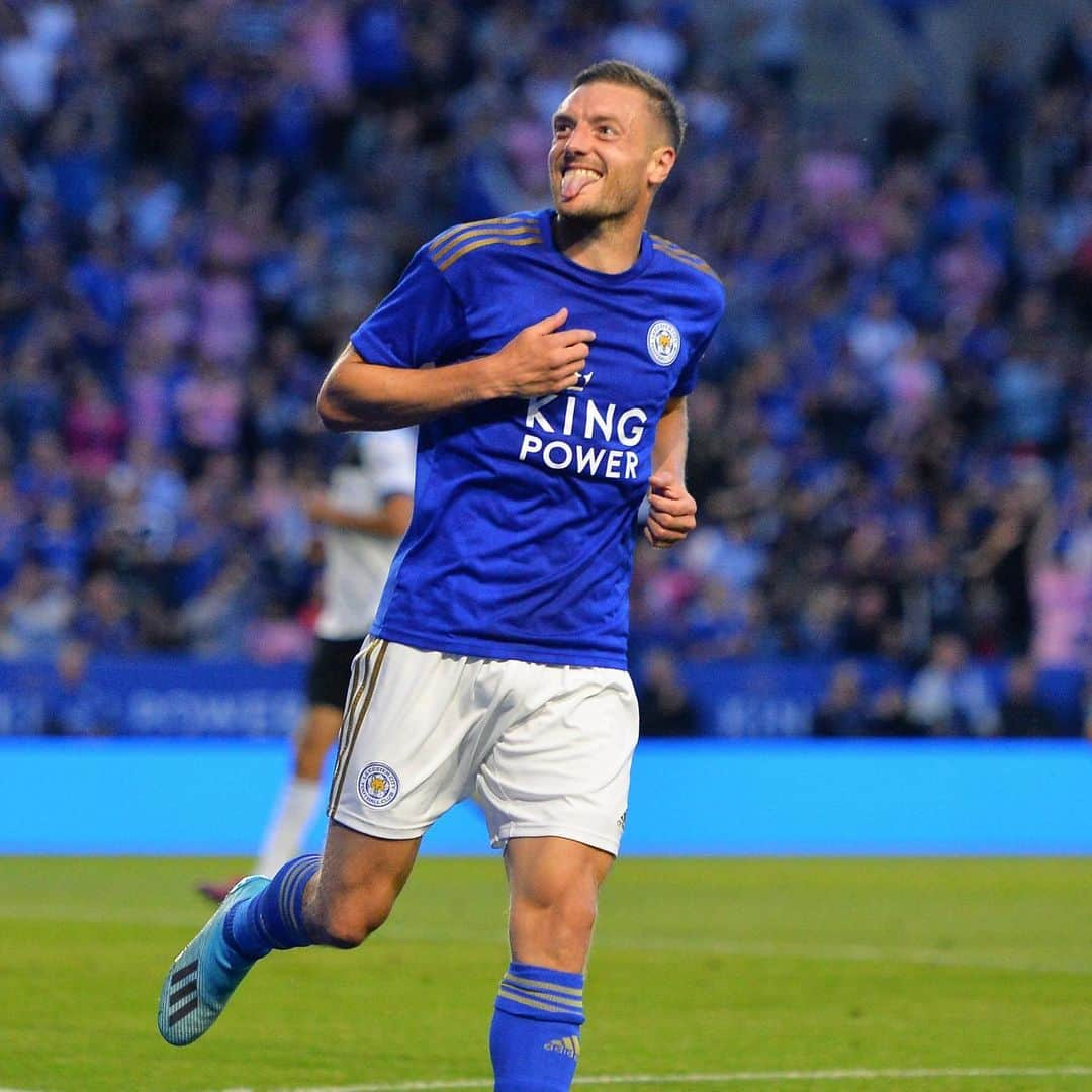 レスター・シティFCさんのインスタグラム写真 - (レスター・シティFCInstagram)「Jamie Vardy scored the first of his 106 Leicester City goals (so far!) #OnThisDay 7️⃣ years ago 🦊↔️」8月14日 18時36分 - lcfc