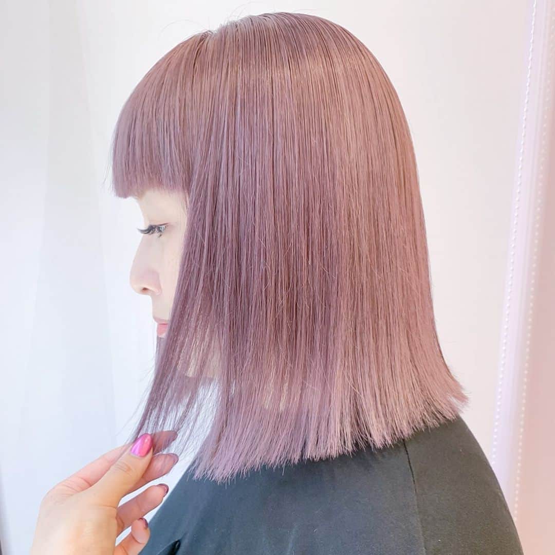 原涼香のインスタグラム：「Clear lavender 💫 今回はリタッチのみでした~ 毛先は3〜4回ブリーチベースです💕」