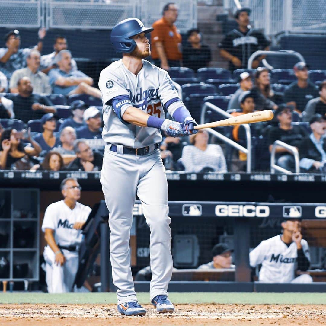 MLBさんのインスタグラム写真 - (MLBInstagram)「Cody’s heating up. 3️⃣9️⃣」8月14日 10時38分 - mlb
