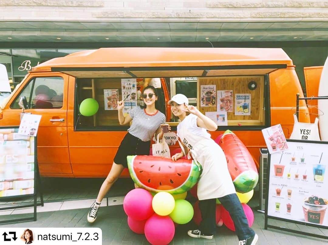 のインスタグラム：「. . Thank you for coming!! @natsumi_7.2.3 ☺︎ . 8/18日まで二子玉川ライズで営業しております!! ご来店お待ちしております🌈🌈 . . . @yestokyo #YES #TOKYO  #yestokyo #yoga #yogini #trunkhotel #coldpressedjuice #juice  #ヨガ #ヨガスタジオ #コールドプレスジュース #ジュースクレンズ #オーガニック #mctオイル #野菜ジュース #ジュース #スムージー #中目黒 #二子玉川 #二子玉川ライズ #代官山  #渋谷 #福岡 #横浜  #ダイエット #ケータリング #ファスティング #アサイーボウル #にこたま」