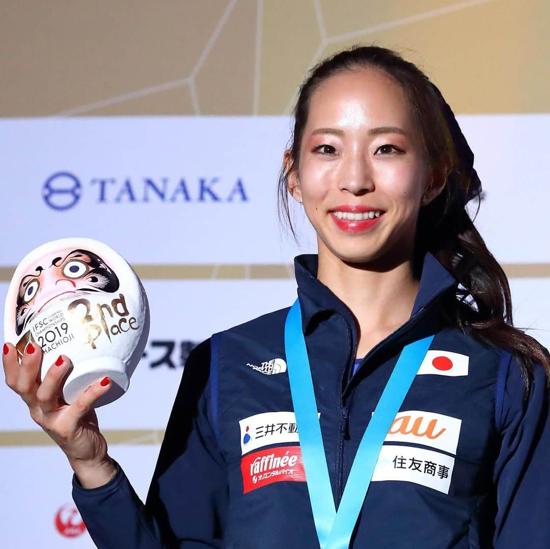 日本オリンピック委員会さんのインスタグラム写真 - (日本オリンピック委員会Instagram)「スポーツクライミングの世界選手権第3日、ボルダリングで楢崎智亜選手が金メダル、野口啓代選手が銀メダルを獲得しました👏👏 . IFSC CLIMBING WORLD CHAMPIONSHIPS HACHIOJI TOKYO 2019 . [Men Bouldering] 🥇楢崎智亜/Tomoa Narasaki . [Women Bouldering] 🥈野口啓代/Akiyo Noguchi . #スポーツクライミング #ボルダリング #世界選手権 #IFSCwch #SportClimbing #Bouldering #楢崎智亜 #TomoaNarasaki #野口啓代 #AkiyoNoguchi #がんばれニッポン #TEAMNIPPON #japaneseolympiccommittee . 📷 AFLOSPORT」8月14日 11時25分 - teamjapanjoc