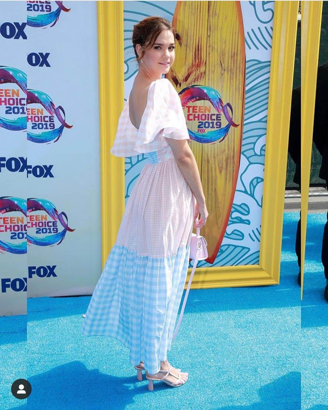 プラバルグルンさんのインスタグラム写真 - (プラバルグルンInstagram)「Maia Mitchell wears blush and sky gingham patch work corset dress from Resort 2020 at the Teen Choice Awards.  #prabalgurung #maiamitchell #pggirl #femininitywithabite #teenchoiceawards #pgworld」8月14日 12時04分 - prabalgurung