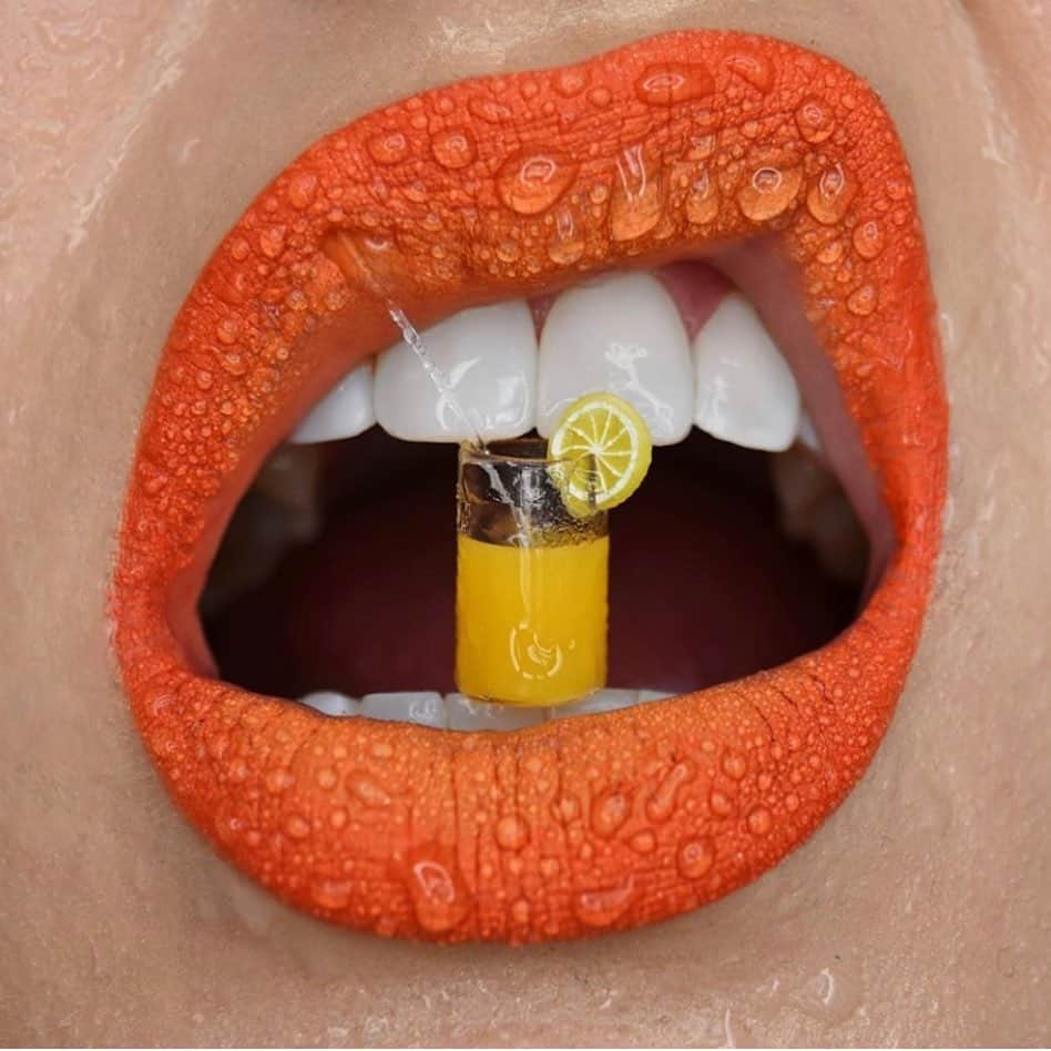 Jeffree Star Cosmeticsさんのインスタグラム写真 - (Jeffree Star CosmeticsInstagram)「VITAMIN C🍊🔥 @minniemcgee used our #Velourliquidlipsticks in the shades #FLAMETHROWER & #QUEENBEE to create these lips🐝🍊 #jeffreestarcosmetics」8月14日 12時01分 - jeffreestarcosmetics