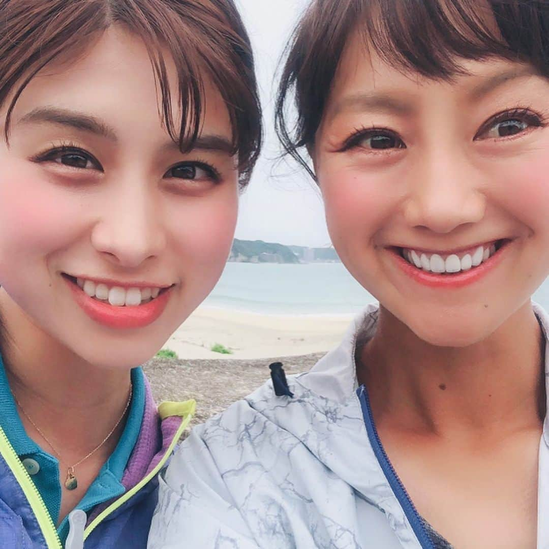 福島和可菜さんのインスタグラム写真 - (福島和可菜Instagram)「㊗️嬉しいお知らせです㊗️ 今年も、 BS日テレ  月～金  朝8:00～9:00放送 それいけ！アンパンマンくらぶ ✨夏休みスペシャル✨  に出演させていただいております🎉  今回は、私も大好きな御宿での撮影😆今週1週間が夏休みスペシャル編の放送で、すでに月・火・水は放送されてしまったのですが、(告知が遅くなりましてすみません😭) 明日木曜日、明後日金曜日、オンエアです☀️ りさ姉と、可愛く元気なキッズのみんなと、アウトドアや工作など御宿の夏を過ごしています🏖 今年も、アウトドアを教えるお姉さんとして登場 ‪🎣‬よろしくお願い致します🥰  #BS #日テレ #それいけ！アンパンマンくらぶ #アンパンマン #リサ姉 #kids #御宿 #おんじゅく #outdoor #fishing #仕掛け #工作 #夏休み #special #アウトドア #先生 #釣り #もしてます #グルメ #満喫 #告知が遅くなりすみません #🌊 #🐟 #✨」8月14日 12時51分 - fukushimawakana