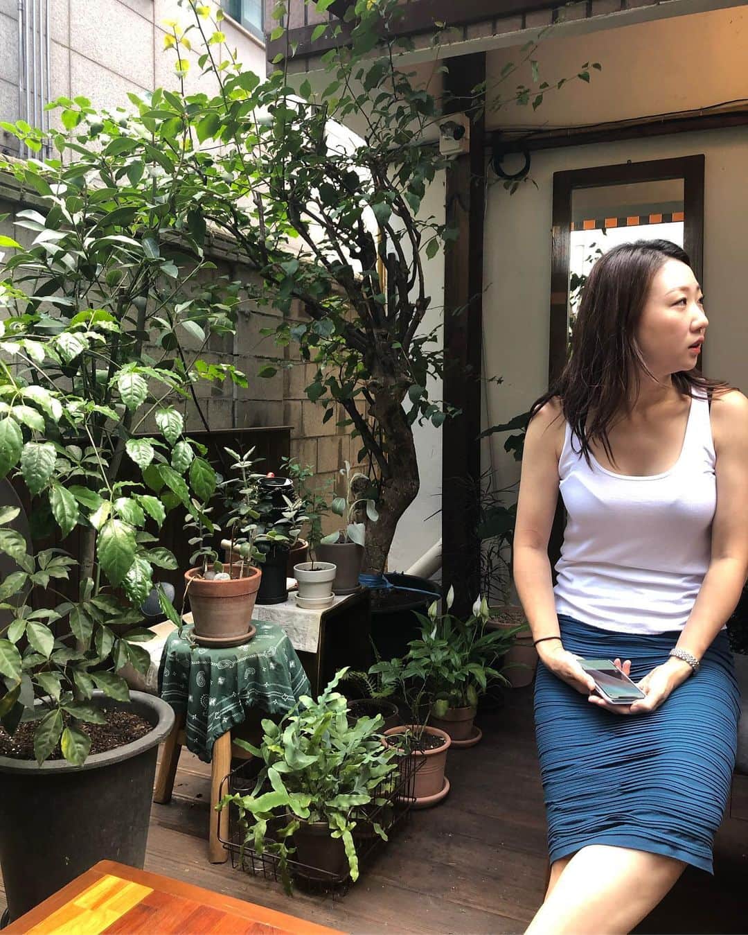 アン・ソニョンさんのインスタグラム写真 - (アン・ソニョンInstagram)「#바로스일상 . . . 출근전 #오전근력운동 #어깨뽀개기 하고, 점심 약속전에 미리  #레이핏펌킨 한컵 원샷✌🏻 . . . 겸댕이 #조동포 (조리원동기4 or 조리원동기forever) 동상들이 제품도 구매할겸 큰언니 응원차 짬내서 사무실에 놀러와떠요🤗 . . . 문득문득 갑자기 언니 일하느라 피곤하시죠? 하며 돌아가며 먹을거리, 마실거리 선물로 보내대는, 요즘 보기드문  #철든동생들💕 #바로가만들어준소중한인연 #거마워얘듀라❤️」8月14日 13時07分 - anney_an_love