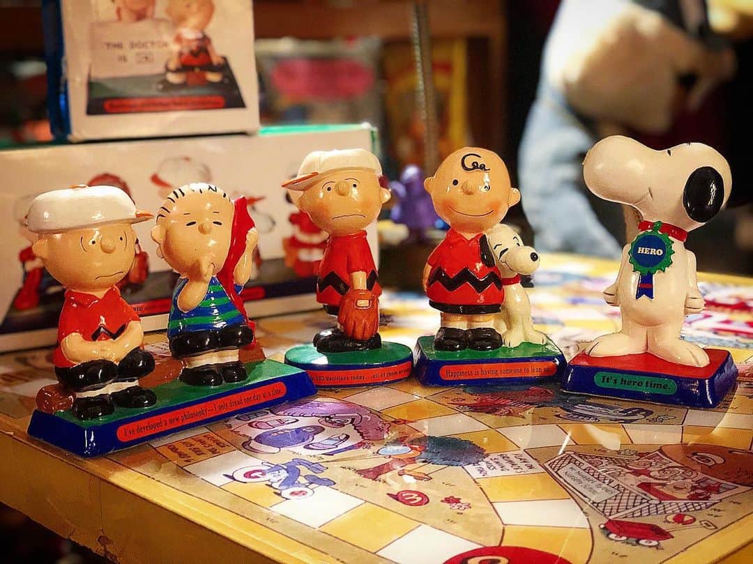 大川知英のインスタグラム：「71's PEANUTS Determined  Papier mache 👨🏽‍✈️全部で18種類🎰 コンプまで先は長いがうぴ状態🚬 #peanuts#determined#papiermache #71s#全部で18種類#コンプまで長い #amecajiboys #takatsubase  #アメトイ部」