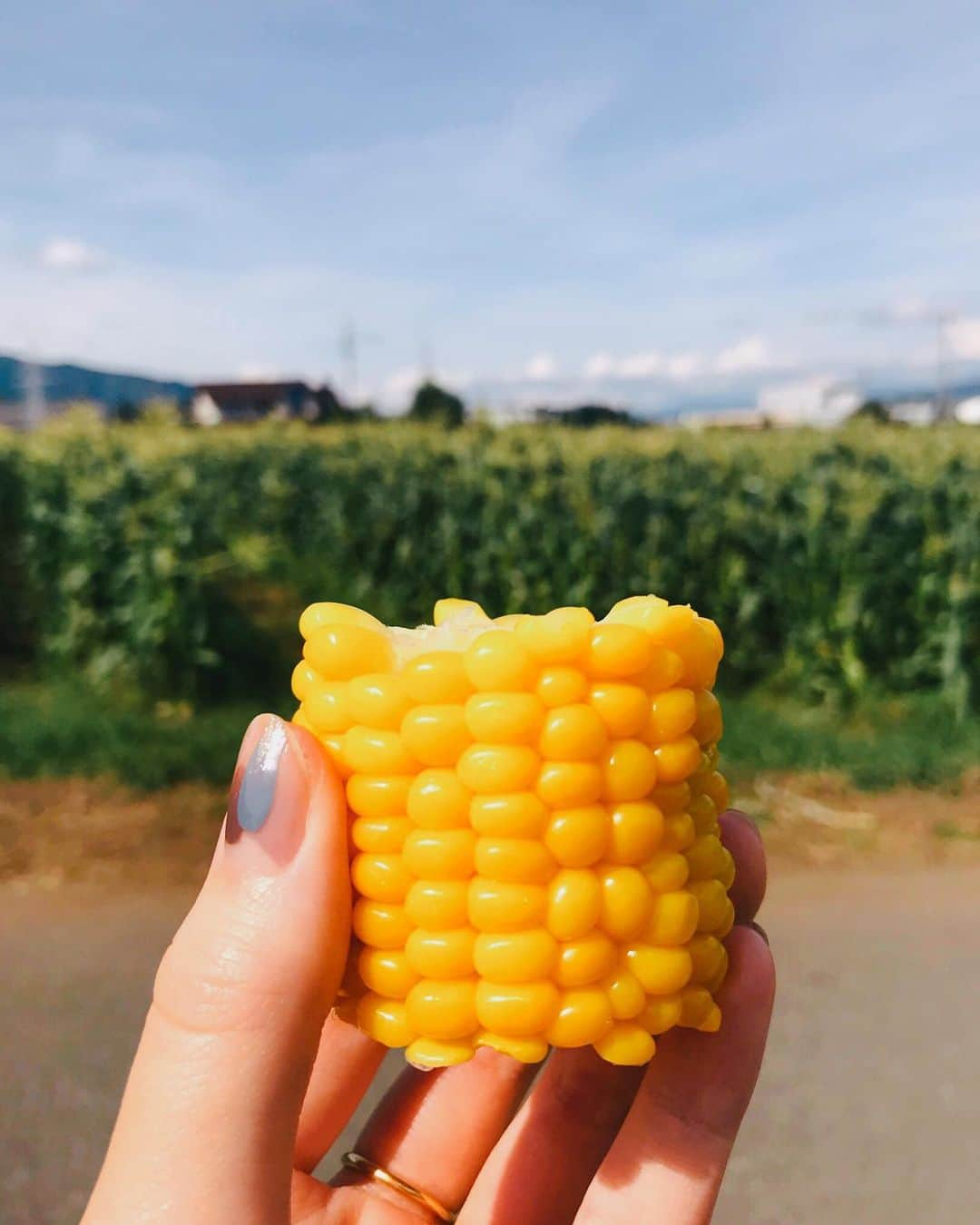 岡本杏理さんのインスタグラム写真 - (岡本杏理Instagram)「あまーい 🌽♡」8月14日 14時54分 - anri_okamoto