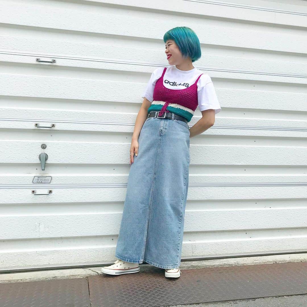 原宿シカゴさんのインスタグラム写真 - (原宿シカゴInstagram)「#原宿シカゴ京都店 . 秋物続々入荷中🌼🍃 レディースアイテムでは 秋物スカートが早くも店頭に💁🏼‍♀️ デニムやコーデュロイ、チェックスカートなど揃ってます！！🍕 . #usedclothing#used#vintage#instafashion#fashion#ootd#harajukuchicago#kyoto#japan#instagood#sunmmer#autmun#adidas #ストリートスナップ#古着屋#古着#京都#京都古着屋#河原町  #古着コーデ#京都古着#古着好きな人と繋がりたい#おしゃれさんと繋がりたい#デニムスカート」8月14日 15時24分 - harajukuchicago_official