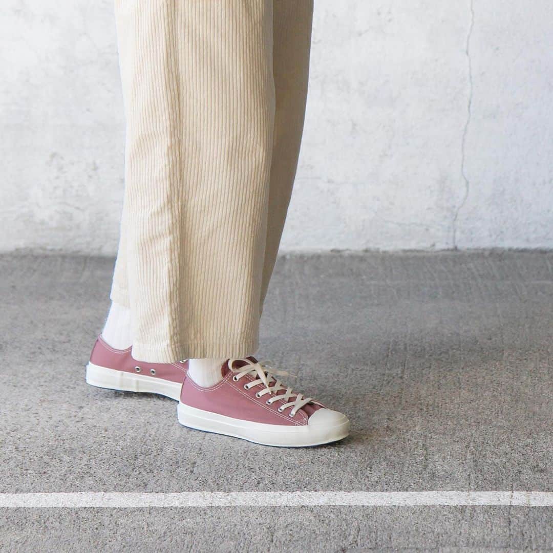 MOONSTARのインスタグラム：「LOWBASKET / PLUM #moonstar #finevulcanized #lowbasket #madeinkurume」