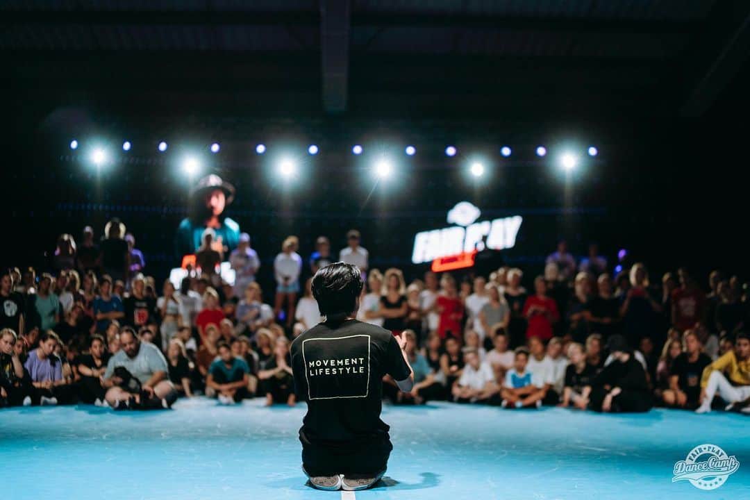ショーン・エバリストのインスタグラム：「Wow. Feel alive every time I get to do this thing. 💚Move is life...man, smh. @@fairplaydancecamp @movement.lifestyle」