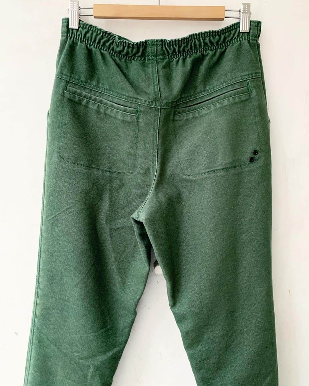 ジャムルさんのインスタグラム写真 - (ジャムルInstagram)「adidas Green denim track pants ¥5500+tax ウエスト 〜98cm 全長 99cm 股下 73cm . 通販も可能です。 お問い合わせはお電話で承ります。 . #お問い合わせはお電話で承ります #jammru #osaka  #fashion  #streetstyle  #streetfashion  #vtg  #vintage  #used  #usedclothing  #古着 #古着屋 #ファッション #70s #80s #90s#adidas」8月14日 17時03分 - jammru