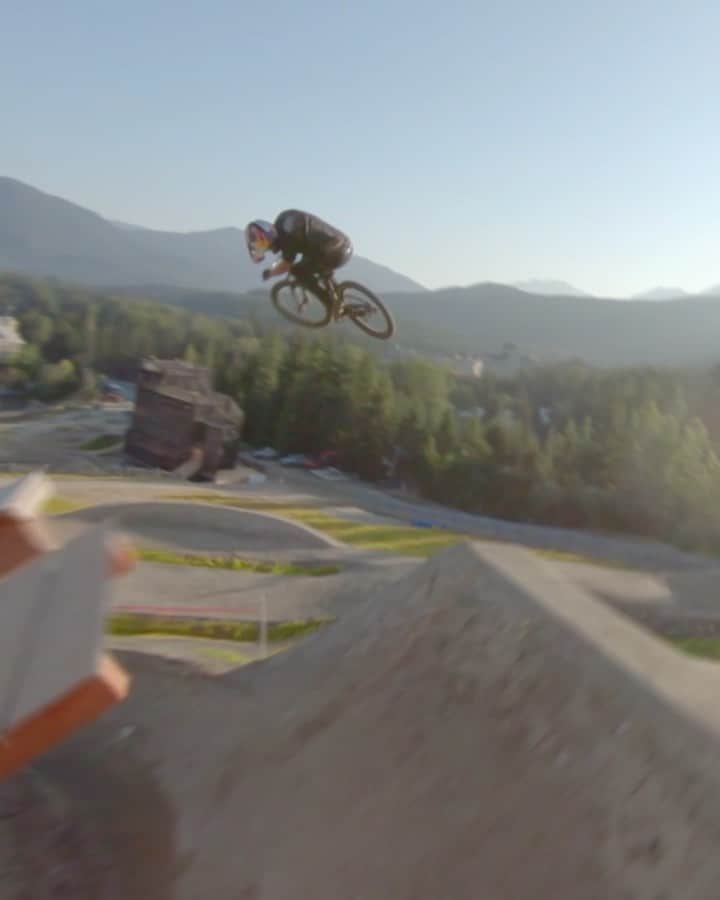 レッドブルのインスタグラム：「We’ve cooked up something different for the Red Bull Joyride 2019 course. Get a first look with @carsonstorch 🔥 . 🚁: @magnafire Tune in LIVE this weekend. 🔗 in bio. @redbullbike #crankworx #redbulljoyride #slopestyle #whistler #canada #bikelife #mtb #redbull #givesyouwings」