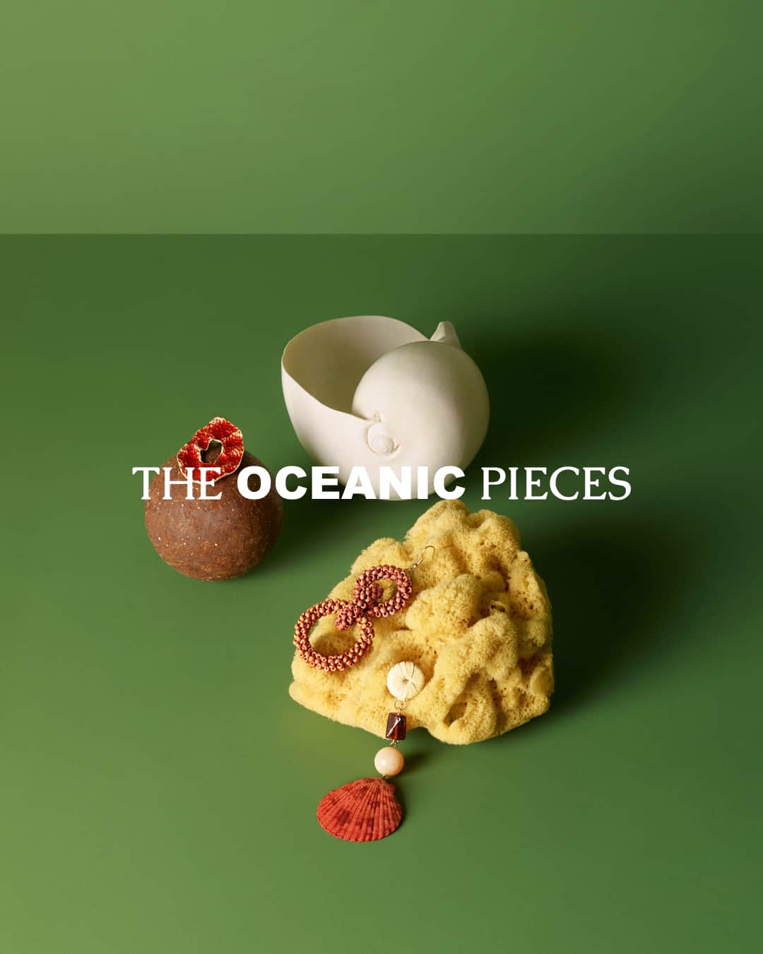 MANGOさんのインスタグラム写真 - (MANGOInstagram)「The Oceanic Pieces | Inspired by the marine world, these pieces of jewellery work day and night and will extend your summery mood during the rest of the year. #MangoFW19 #Mango」8月14日 17時28分 - mango
